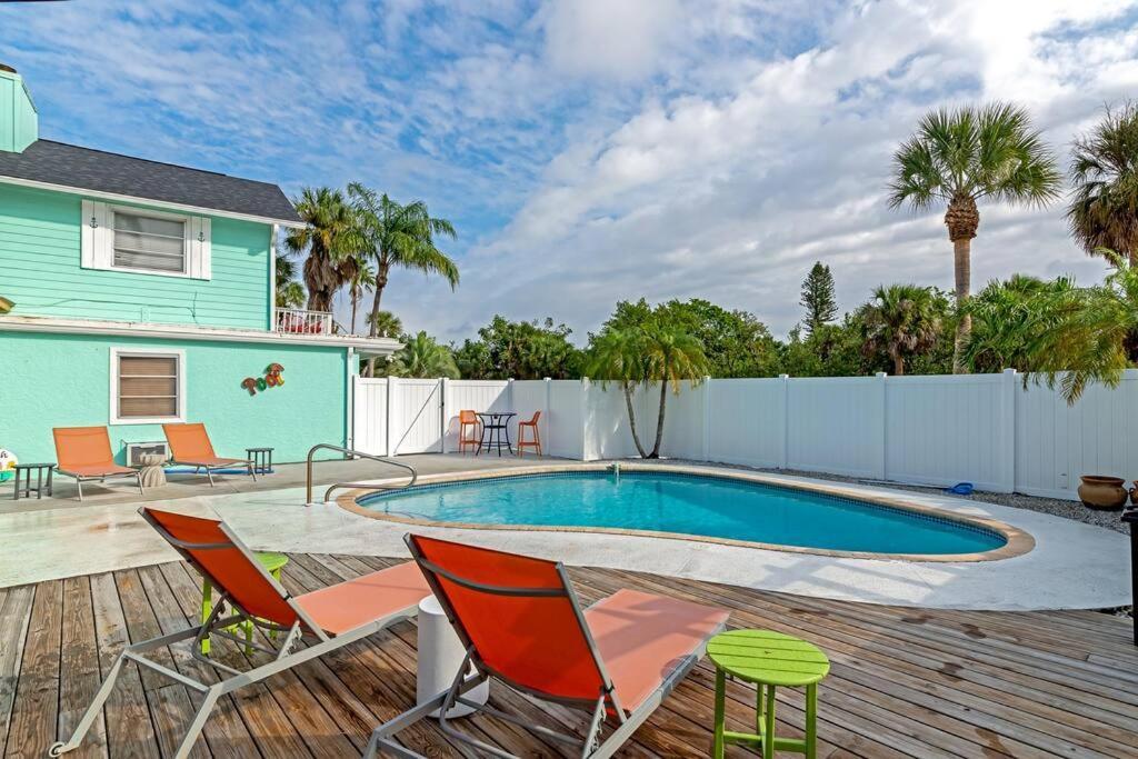 Walk To The Beach - Island Villa Siesta Key Exterior photo